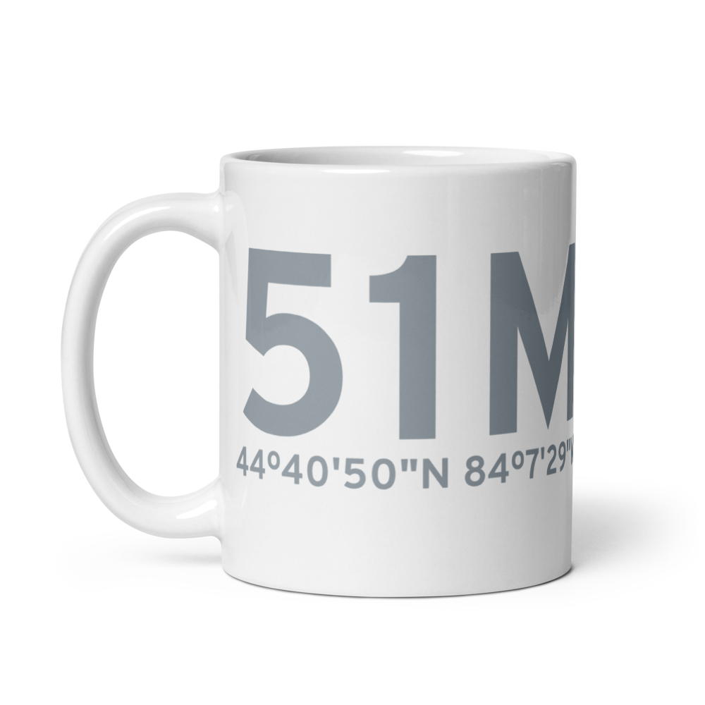 Mio (51M) Airport Mug 