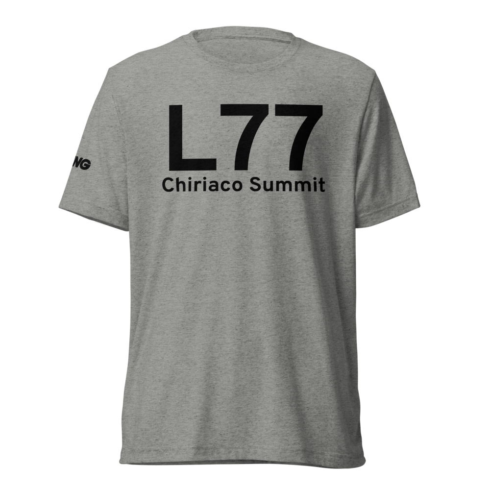 Chiriaco Summit (KL77) Airport Tri-blend T-Shirt 
