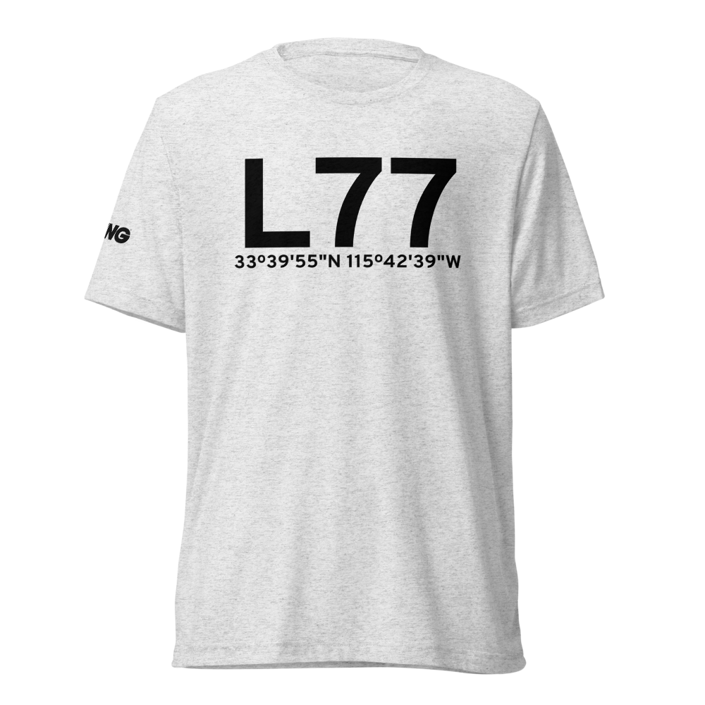 Chiriaco Summit (KL77) Airport Tri-blend T-Shirt 