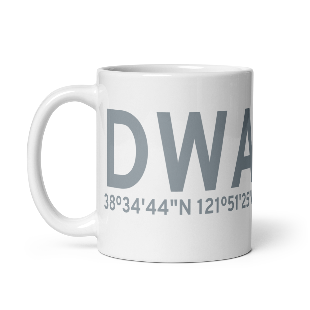 Davis/Woodland/Winters (KDWA) Airport Mug 