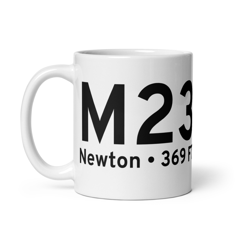Newton (KM23) Airport Mug 