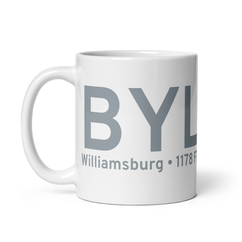 Williamsburg (KW38) Airport Mug 