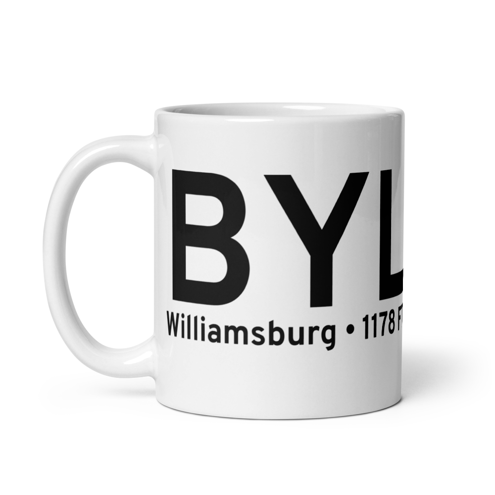 Williamsburg (KW38) Airport Mug 