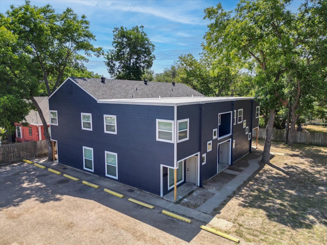 805 West Chambers Street - B, Cleburne, TX 76033