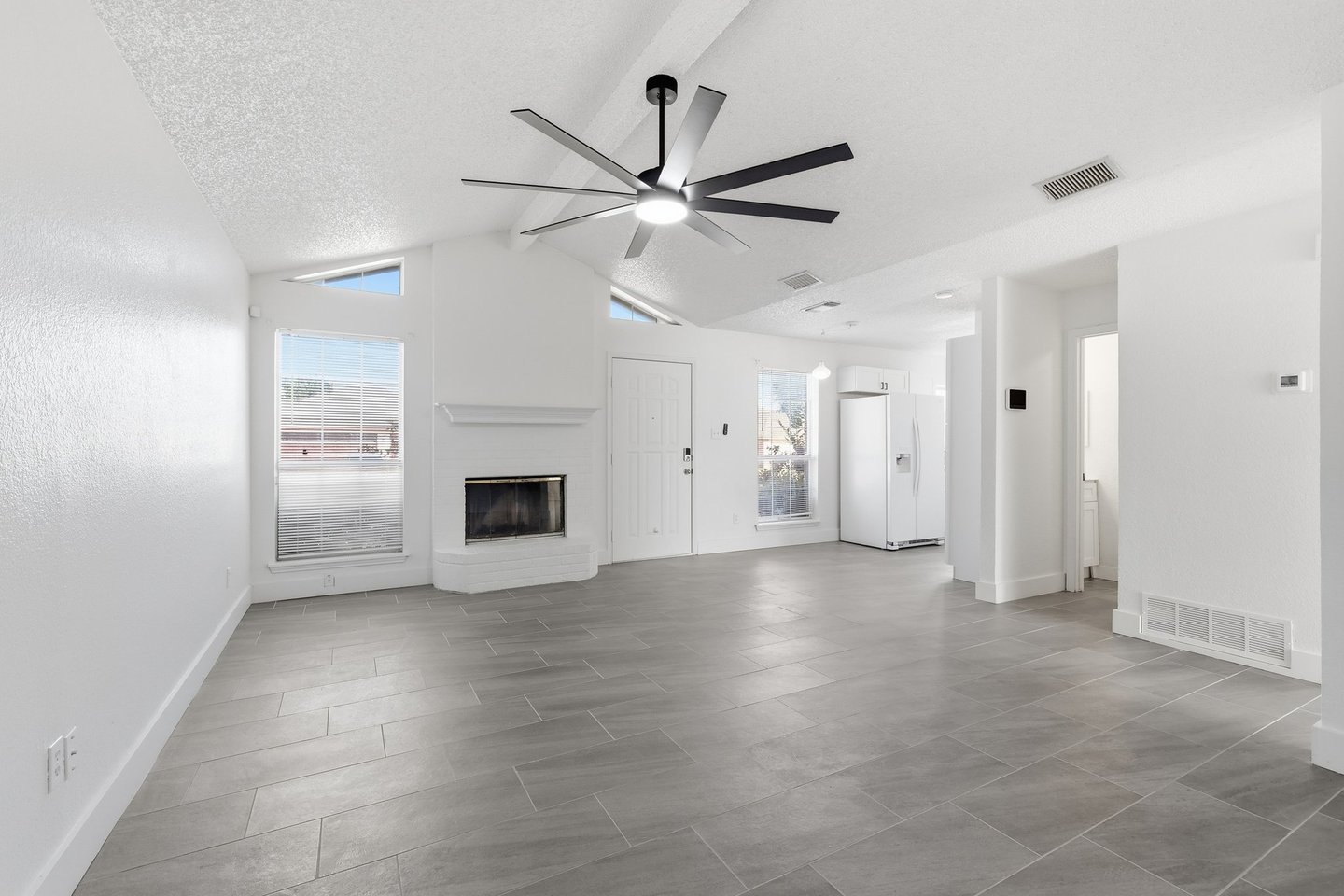 7124 Wagonwheel Road, Fort Worth, TX 76133