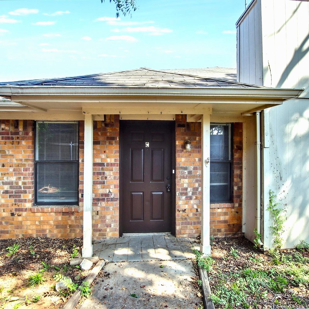 916 Hilltop Drive - C, Irving, TX 75060