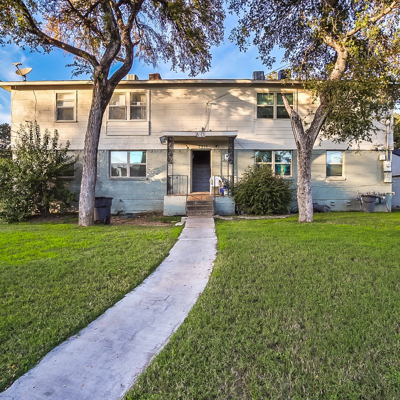 2215 Riverview Drive - D, Irving, TX 75060