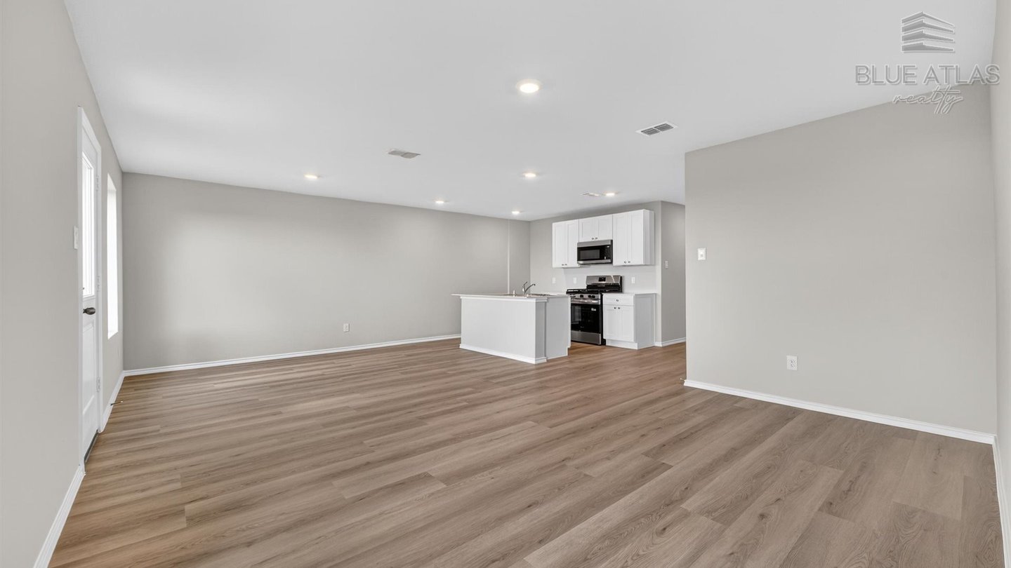 529 Babbling Brook Drive, Denton, TX 76259