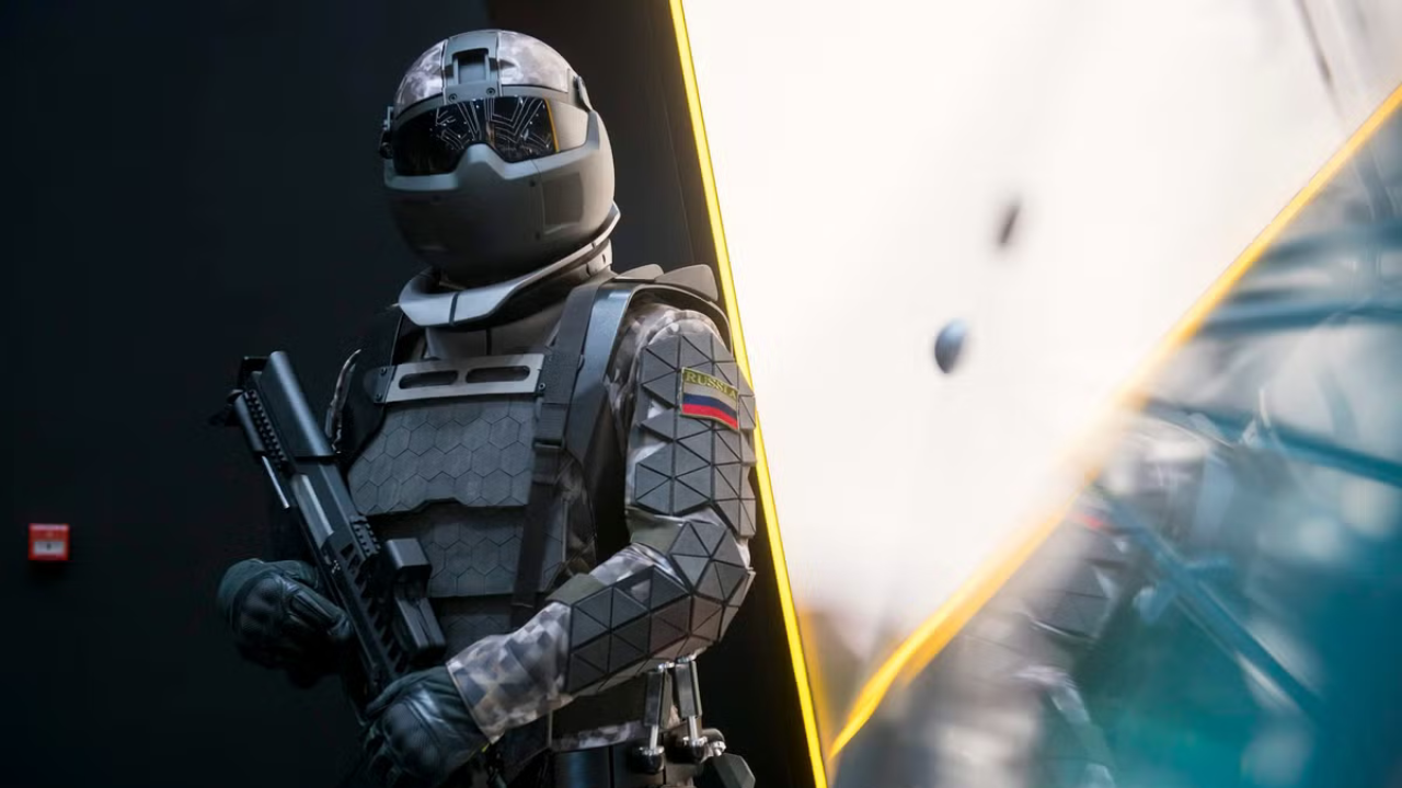 Rusia desarrolla un traje de combate futurista capaz de resistir balas calibre .50