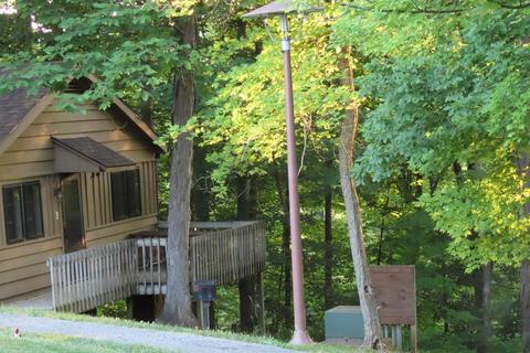 Cabin near Lake Hope Lodge