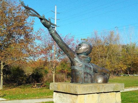 John Glenn statue