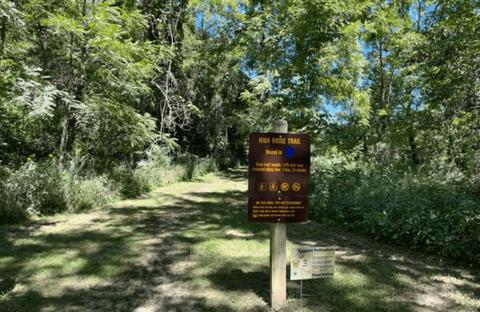 High Ridge Trail sign