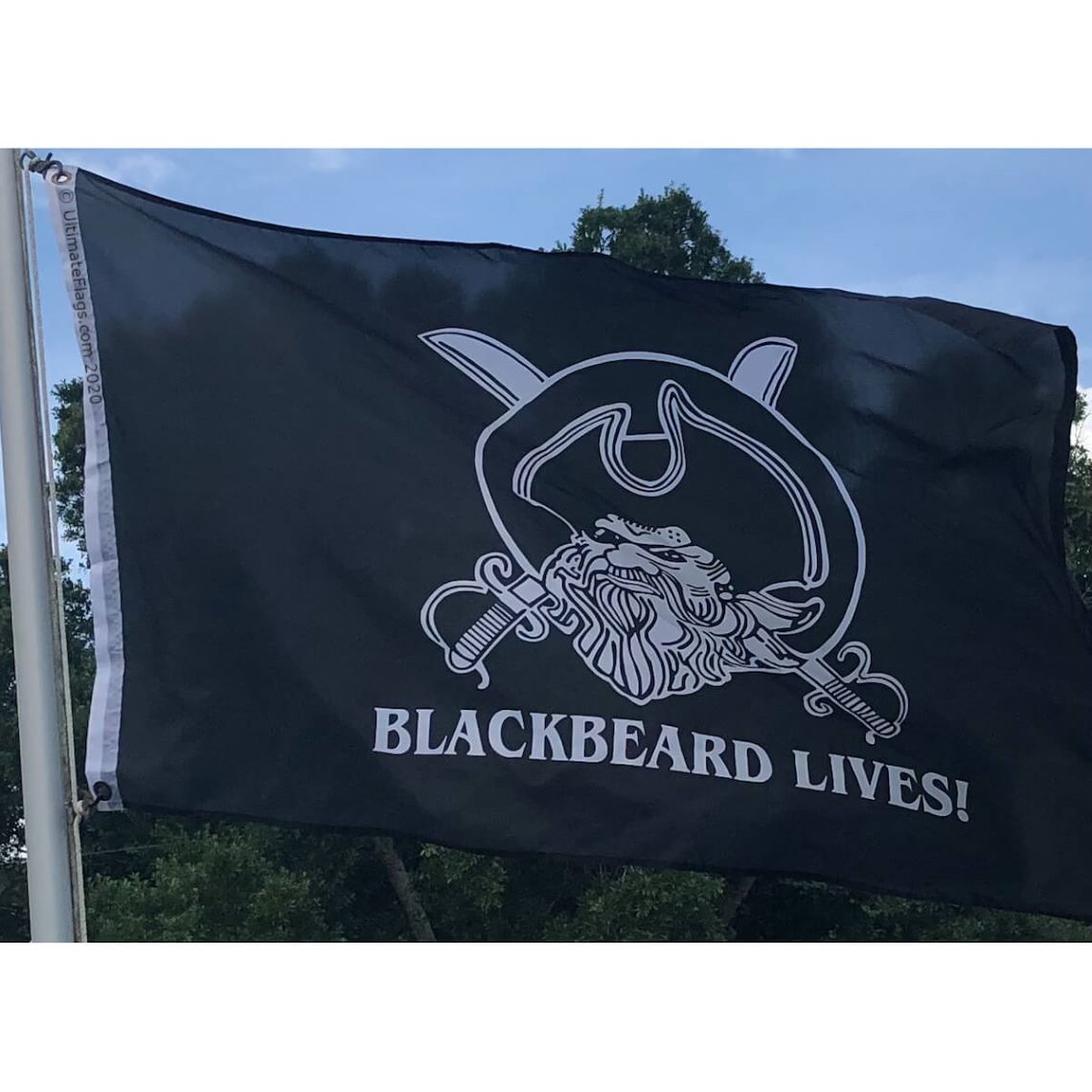 Where can I buy a Pirate Blackbeard flag?