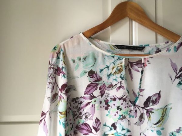 Featured image for Blouse blanche fleurie - Zara