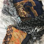 Featured thumbnail for Lot de foulards