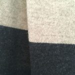 Thumbnail for Magnifique foulard en laine Aritzia