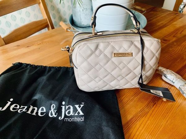 Featured image for Sacoche style crossbody Jeane and Jax