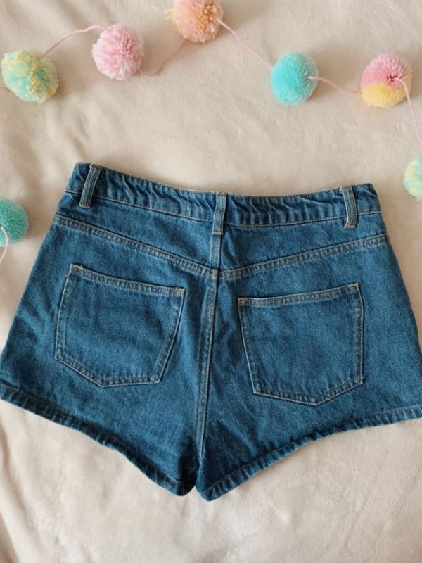 Image for Shorts courtes jeans avec broderies de fleurs