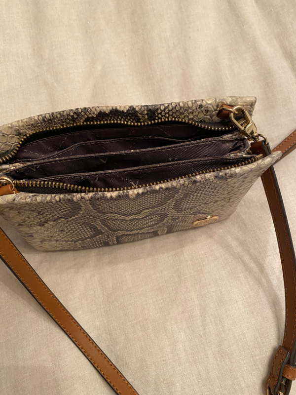 Image for VINCE CAMUTO crossbody handbag