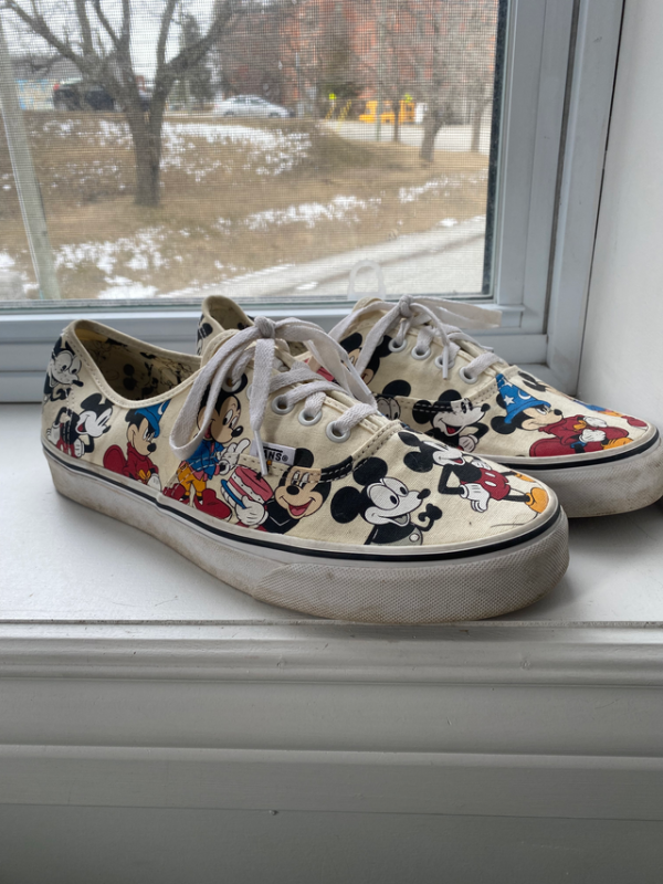 Featured image for Chaussure vans x Disney - 10