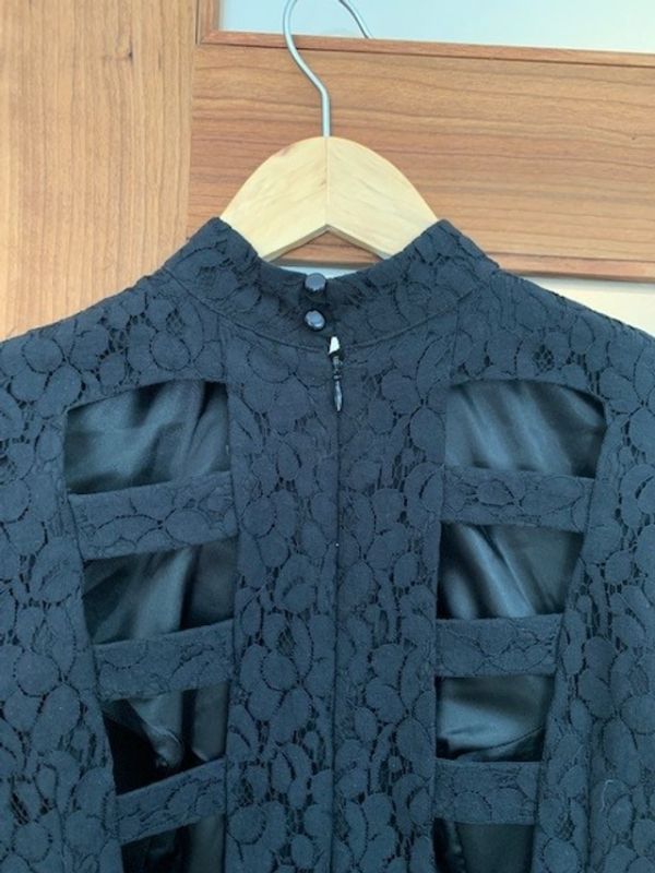 Image for Robe en dentelle Ève Gravel