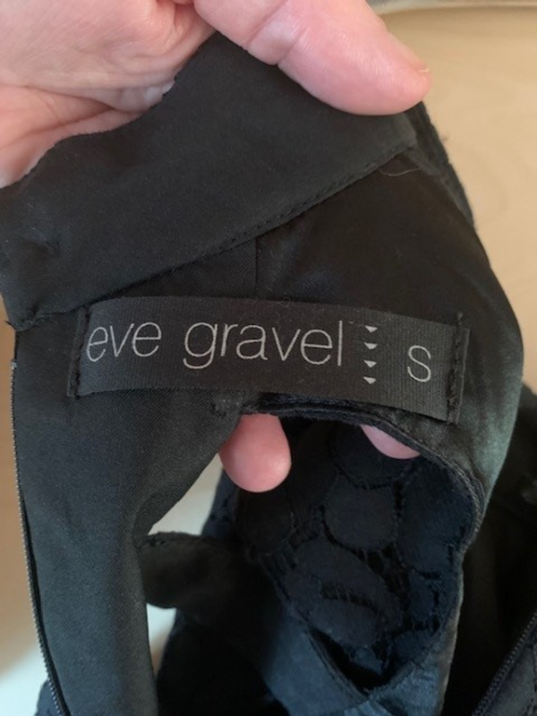 Image for Robe en dentelle Ève Gravel