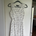 Featured thumbnail for Robe blanche et noir