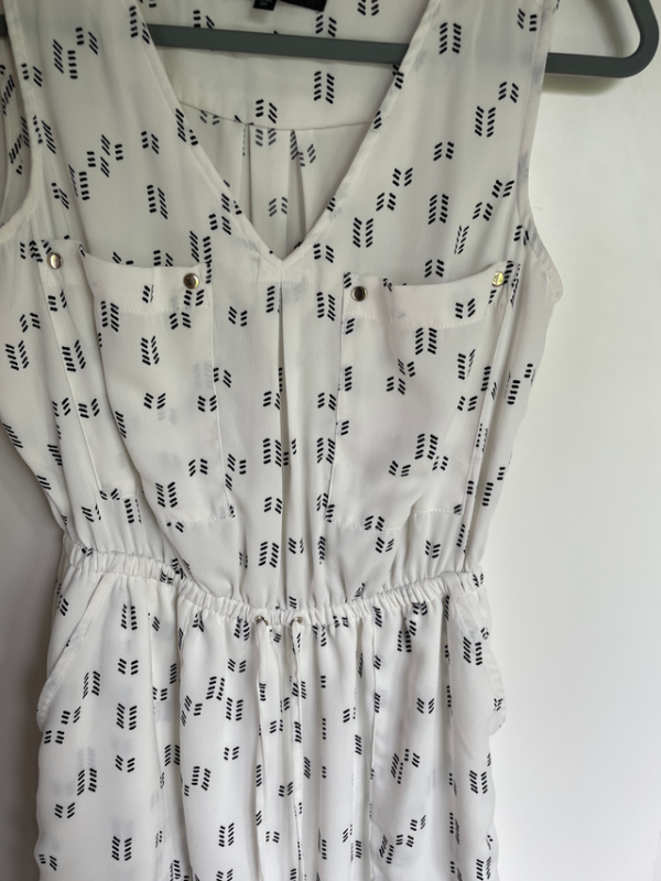 Image for Robe blanche et noir