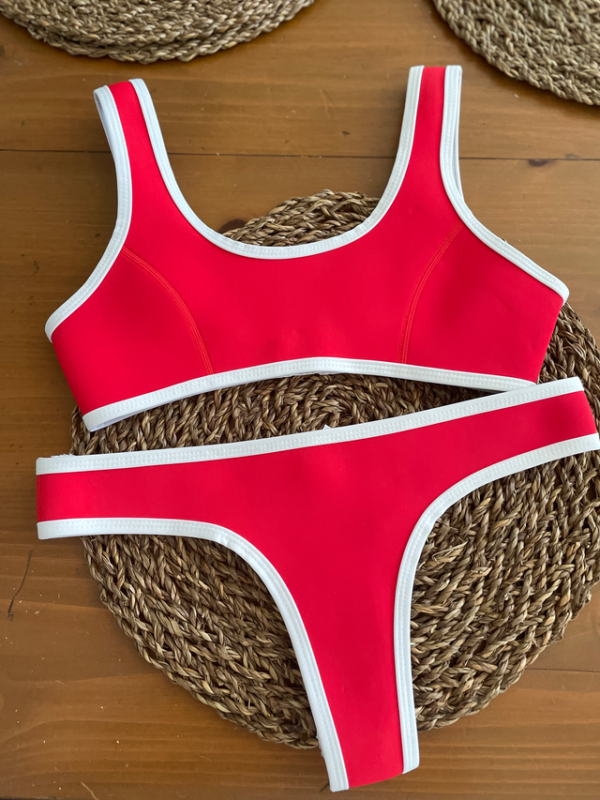 Image for Waikiki Red ensemble maillot de bain 2 pièces Hoaka neuf