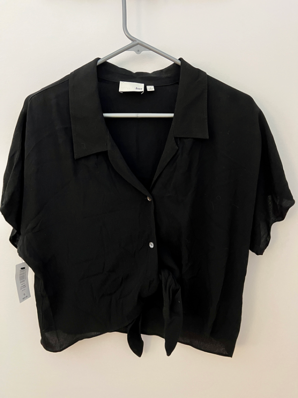 Featured image for Black Aritzia Blouse