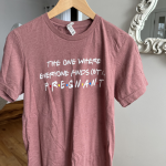 Featured thumbnail for T-shirt annonce de grossesse FRIENDS