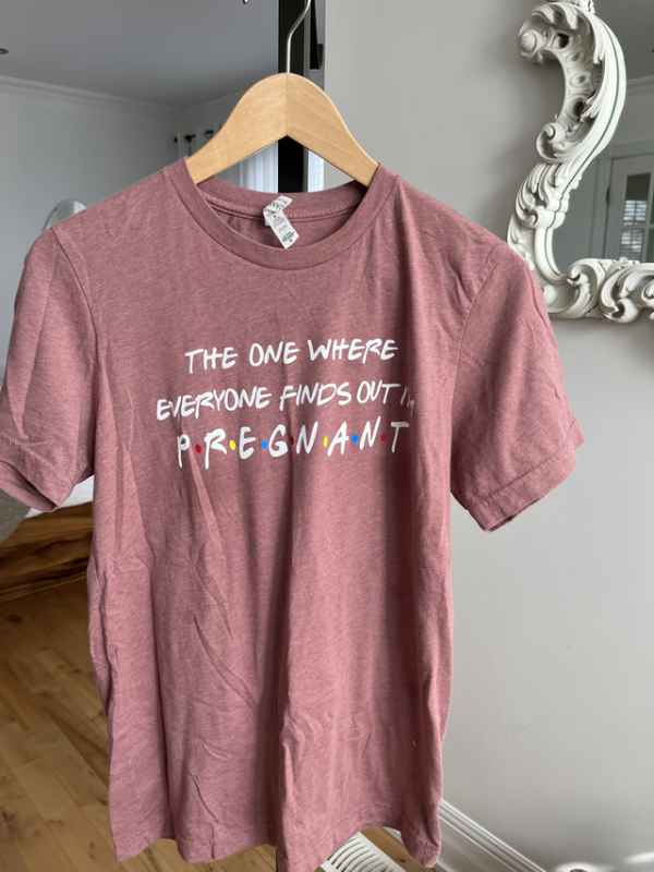 Featured image for T-shirt annonce de grossesse FRIENDS