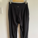 Featured thumbnail for Lululemon align joggers taille 6