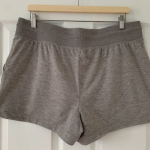 Thumbnail for Shorts de sport en jersey extensible GAPFit