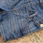 Thumbnail for Salopette jeans 5 ans comme neuve
