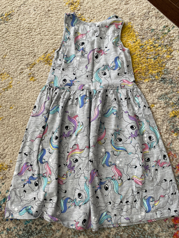 Image for Robe licornes 6/8 ans comme neuve