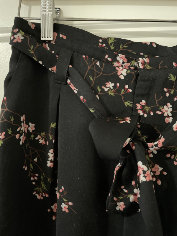Image for Pantalon soyeux fleuri