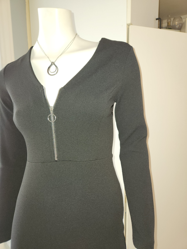 Image for robe noir dynamite small