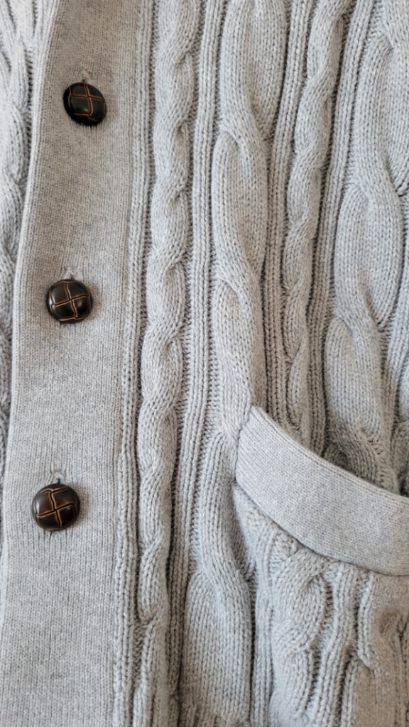 Image for Cardigan en tricot torsadé à devant boutonné