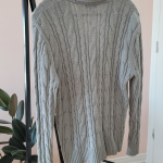 Thumbnail for Cardigan en tricot torsadé à devant boutonné
