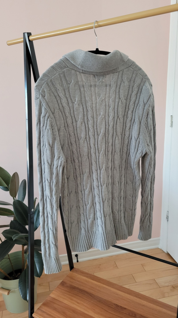 Image for Cardigan en tricot torsadé à devant boutonné