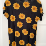 Thumbnail for Tshirt léger motif tournesol