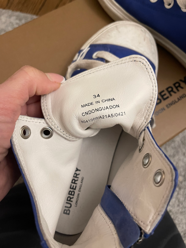 Image for Chaussures Burberry taille 34