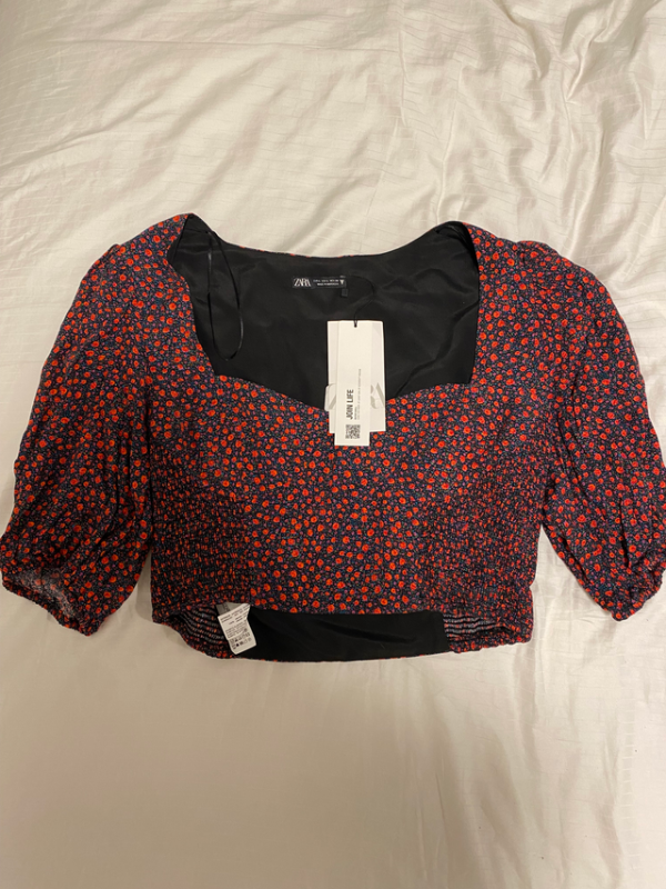 Featured image for Blouse fleurie Zara