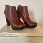 Featured thumbnail for (6.5) Bottines Michael Kors à talon