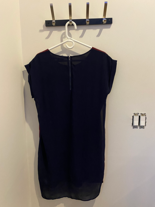 Image for Robe bourgogne et bleue marine
