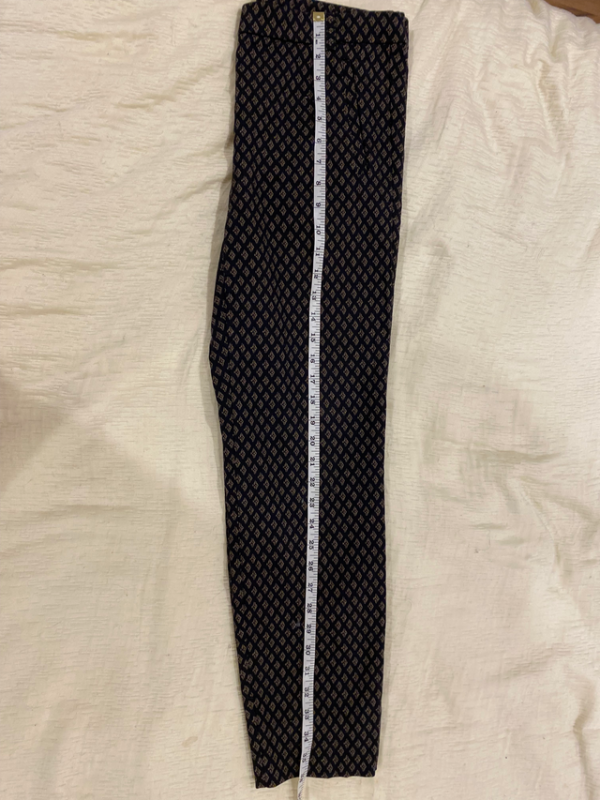 Image for Pantalon noir avec motifs dorés