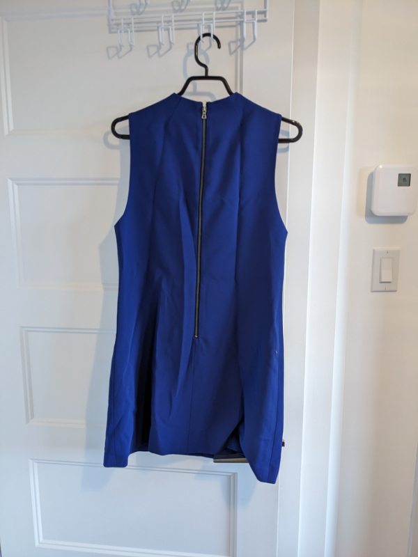 Image for Alice + Olivia/Robe Sz 4