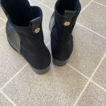 Thumbnail for Bottes