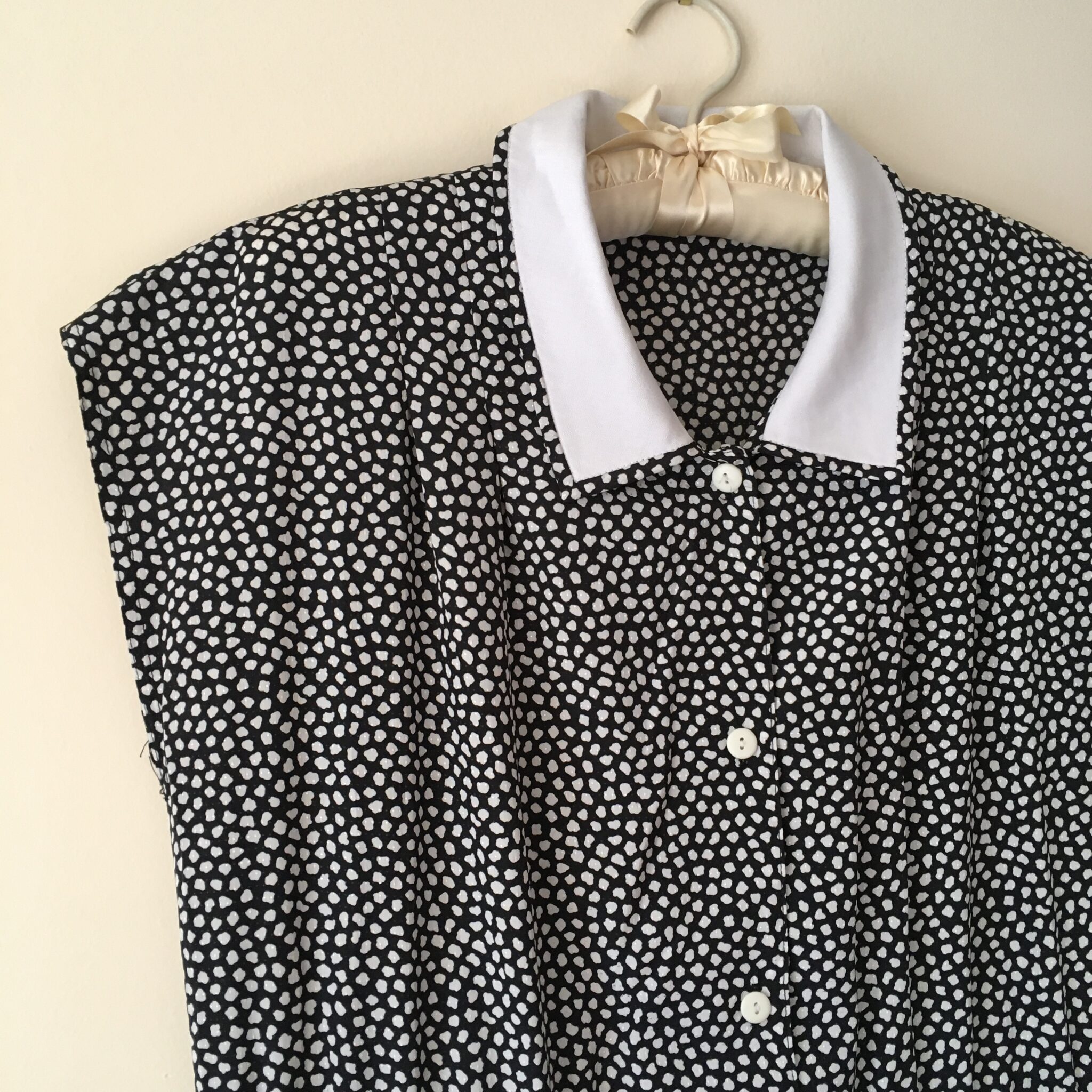 Image for Black and white pleated printed dress vintage pleated dress